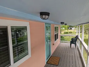 Bay View- Entire upper level - Image 5
