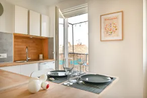 Camas: Quiet apartment with balcony - Image 3