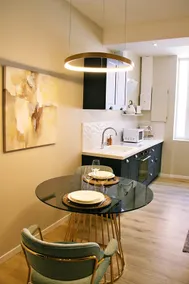 Luxury and spa getaway in the center of Roanne - Image 4