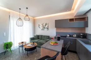Palmeral Luxury Suites - Plumeria Ground Floor - Image 4
