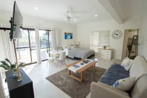 Resort Like Living on Acreage - Image 4