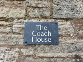Modern Coach House with sea views by St Andrews - Image 2