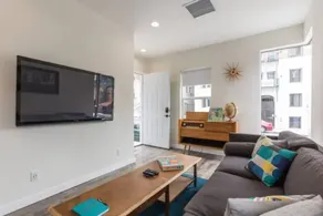 Silverlake House in Sunset 2Bed/1Ba - Image 3