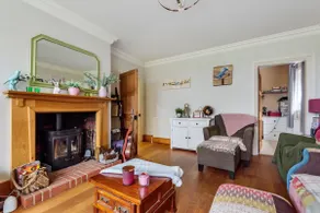 Charming 3 bed lodge house in rural location - Image 2