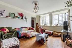 Charming 3 bed lodge house in rural location - Image 5