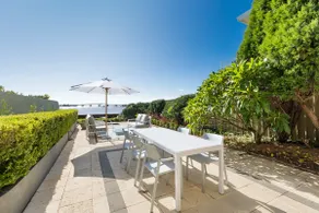 Waterfront Duplex 5 bedrooms 5 bathrooms - Image 2