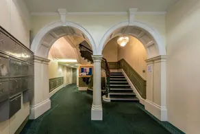 Luxury central Newcastle apartment, sleeps 8 - Image 2