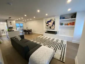 Luxury Modern House with EV Charger in Mid-Town - Image 3