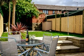 Park 4 Free @ Sea & City Centre Gem Private Garden - Image 3