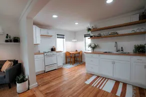Elegant Boho apartment in downtown Orrville - Image 5