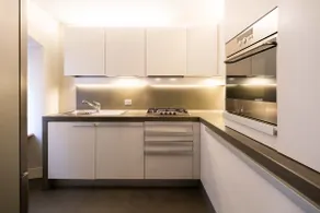 Modern Apartment 50 meters from Piazza Erbe - Image 4