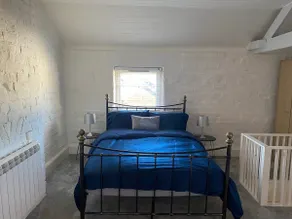 Cheerful 2 bedroom home in Central Newtown, Powys - Image 5