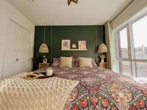 Cozy Green Oasis 1987 Collection w/2BR,Parking,DT - Image 5