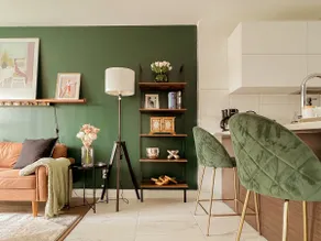 Cozy Green Oasis 1987 Collection w/2BR,Parking,DT - Image 3