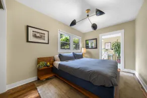 East Bay Garden Oasis w/ Hot Tub Centrally Located - Image 5