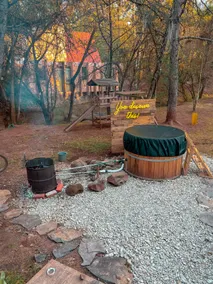 Private corner in the woods with wooden Jacuzzi - Image 3