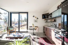 Private suite 2 bedroom in the Southern Okanagan BC reg #H082210588 - Image 3