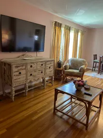 Betty's Place - 2 bed 1 bath close to restaurants - Image 2