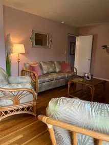 Betty's Place - 2 bed 1 bath close to restaurants - Image 3