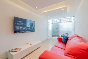 ULTRA Modern & Minimalist LOFT | KING SIZE BED - Image 3