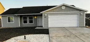 The Phoenix 3 bed/2 bath Short or Long Stays - Image 2