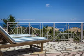 Villa Fokas by the Sea inside a 5 Star Resort - Image 5