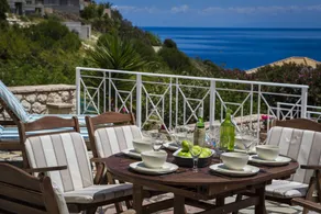 Villa Fokas by the Sea inside a 5 Star Resort - Image 3