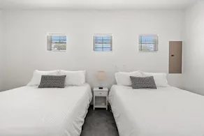 Budget-Friendly Home Deep Ellum Dallas Sleeps 16 - Image 5