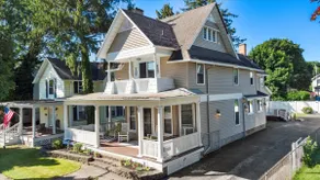3br 3ba & 2 Kitchens! Just steps to beach and park - Image 2