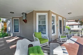 Victorian Home-2Br/2Ba w/ Huge Porch & Game Room! - Image 5