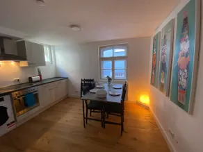Old Town Apartment: 6 guests, near S-bahn & Palace - Image 4
