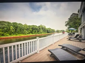 Das Beach House 2-Mi to Beach liegt am Kanal mit herrlichem Blick auf das Wasser - Image 4