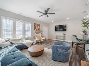 New 3BR Beach Haven in Downtown No Checkout Chores - Image 4