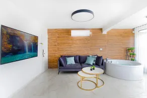 צימר75 על הים גקוזי ומרפסת Oceanfront BeachHouse W Jacuzzi & Porch - Image 5