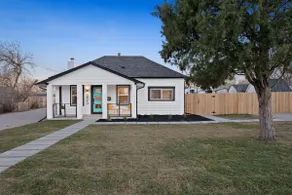 SuperChic Farmhouse*Old Town Arvada*LightRail*Dogs - Image 2