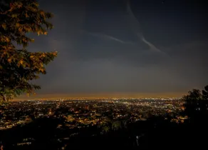 Hillside SKYLINE + VIEWS Getaway near Disneyland - Image 4