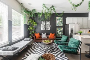 Jungle Theme + 10 Min To Downtwn + Gated Community - Image 2