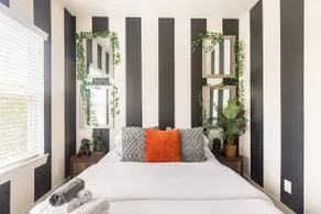 Jungle Theme + 10 Min To Downtwn + Gated Community - Image 4