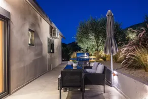 ÉTHAFOS Luxury Apartment - Image 4