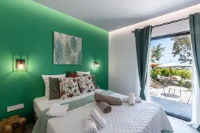 Luxury sheepfold with heated pool/spa and sea view - Image 4
