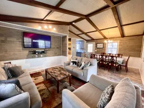 Family-Friendly Cabin: Arcade, Golf, Fire Pit - Image 2