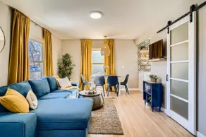 Olde Town Gold-2 bed/1 bath in Olde Town Arvada - Image 2