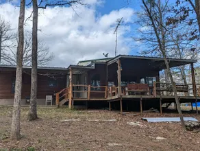 Cozy Lakefront Cabin, Covered Back Porch - 2br|2ba - Image 5