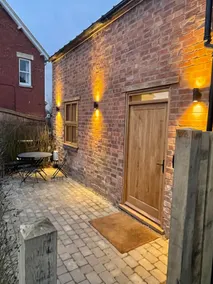 Renovated cottage with views of Bredon Hill - Image 5
