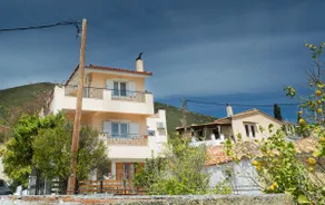Modern vacation house near Ermioni - Image 3