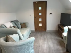 Spacious 1 bedroom apartment with parking and CCTV - Image 2