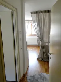 Cosy studio flat with parking garage - Image 2