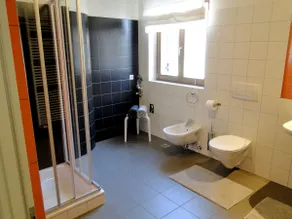 Cosy studio flat with parking garage - Image 4