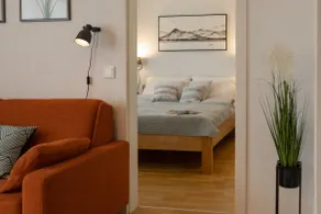 Fresh Apartment with Terrace + Free Parking - Image 4