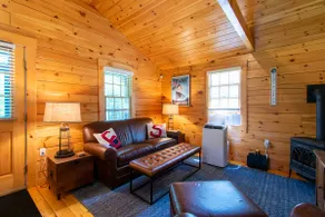 Cheerful Two Bedroom Cabin - 10 minutes to Camden! - Image 4